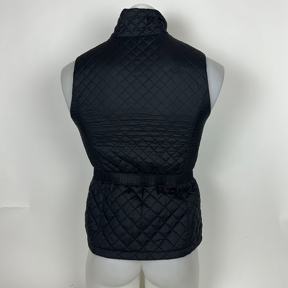 The North Face Womens Insulated Luna Vest Size S Black Quilted Zip Front Pockets - Picture 2 of 16